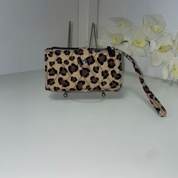 Vera Bradley RFID Smartphone Wristlet Tan and Black Leopard - Picture 2 of 6